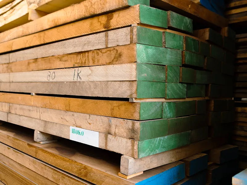 massello-esotico-pregiato-di-teak-ed-ebano-a-varese